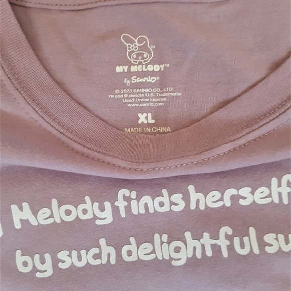 Bundle of 3 Hello Kitty T-Shirts----Sz Lg and XL - Picture 2 of 6